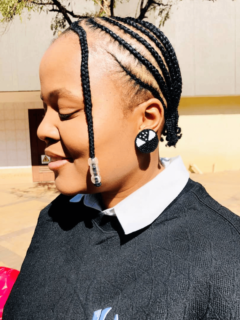 Nolwazi studs