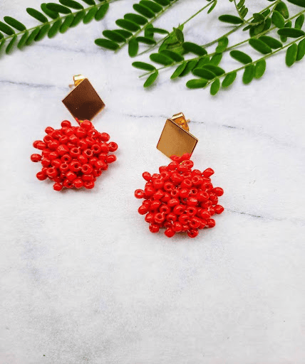 Diamond classy, beaded earrings