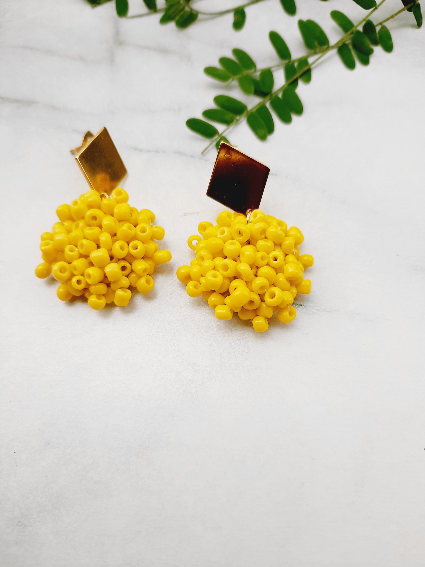 Yellow diamond